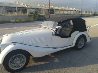 Foto 4 di 8: MORGAN 4/4  