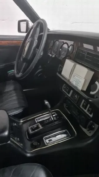 Foto 5 di 12: JAGUAR Daimler Double Six - 5.3 - 12 cilindri   