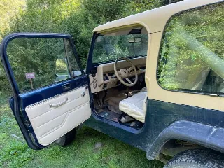 Foto 6 di 6: JEEP Wrangler 2.5 Soft Top Base    