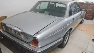 Foto 11 di 12: JAGUAR Daimler Double Six - 5.3 - 12 cilindri   