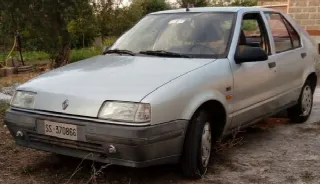 Foto 1 di 6: RENAULT 5 PORTE