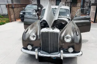 Foto 1 di 5: BENTLEY S1  