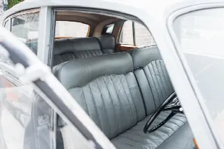 Foto 3 di 5: BENTLEY S1  