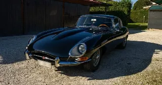 Foto 2 di 8: JAGUAR E-Type SI (1961-1968) 3.8 