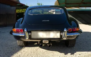 Foto 6 di 8: JAGUAR E-Type SI (1961-1968) 3.8 