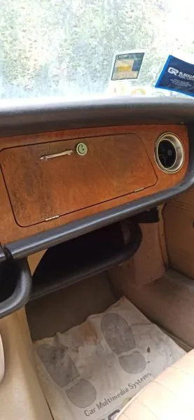 Foto 9 di 9: JAGUAR XJ6(1968-1987) 2.8 Automatica  
