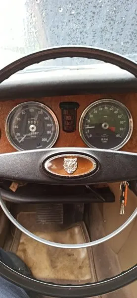 Foto 5 di 9: JAGUAR XJ6(1968-1987) 2.8 Automatica  