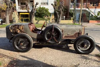 Foto 3 di 3: STUDEBAKER ErskineSix Sport