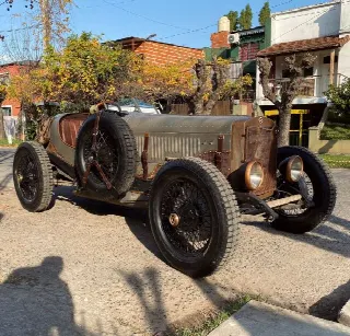 Foto 2 di 3: STUDEBAKER ErskineSix Sport