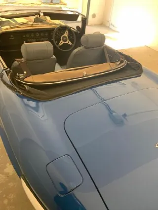 Foto 5 di 11: JAGUAR E-TYPE SIII (1971-1975) 5.300 cc 