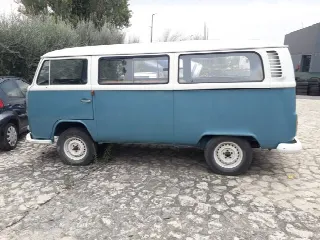 Foto 3 di 17: Volkswagen T2 b minibus 9 posti