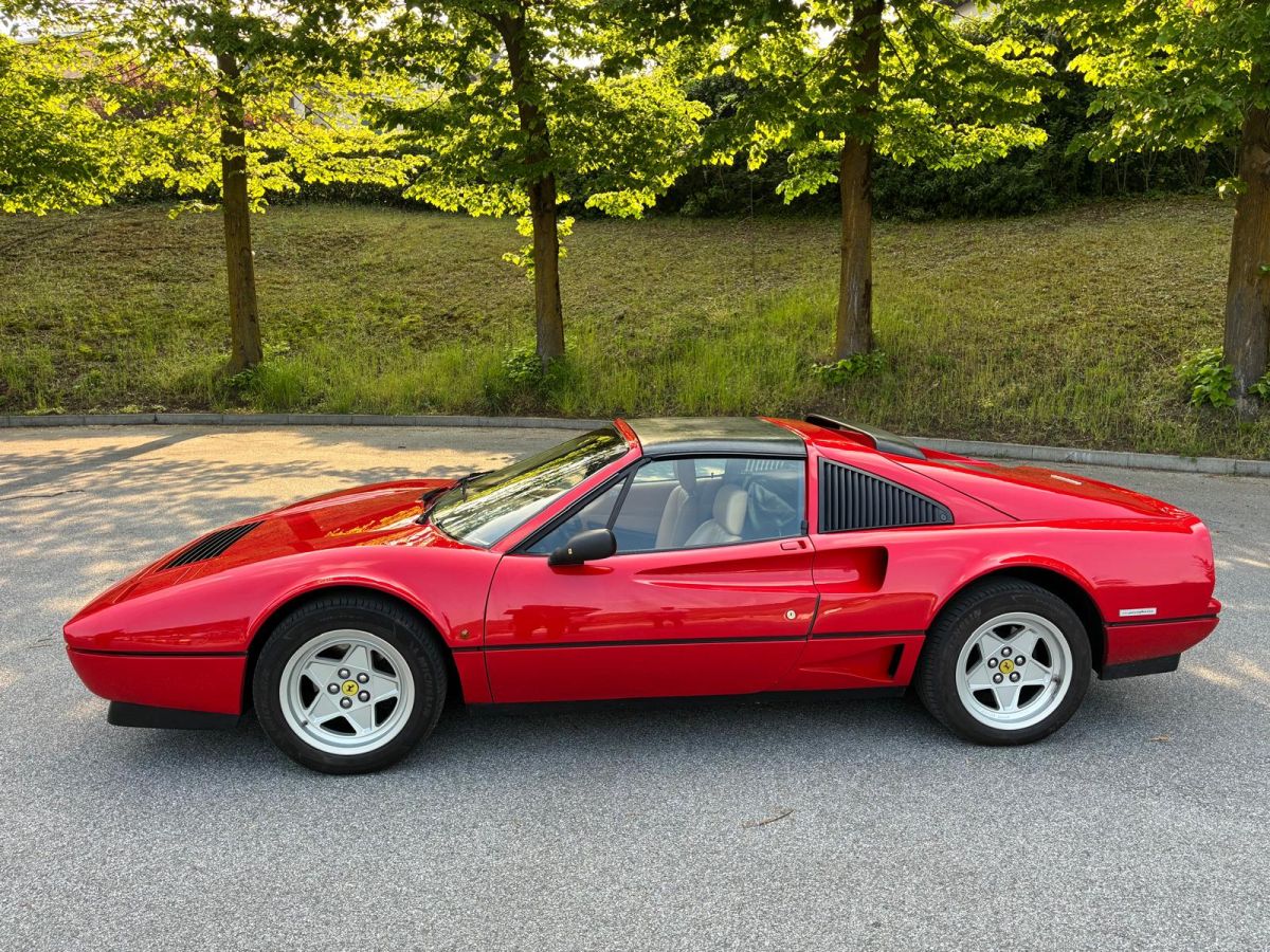 FERRARI 208 GTS TURBO INTERCOOLER  