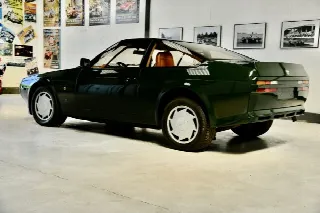 Foto 5 di 10: ASTON MARTIN V8Zagato(1986-1990) Coupe 