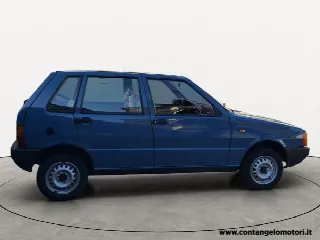 Foto 4 di 19: FIAT Uno 45 KM 37.000 auto mai restaurata  